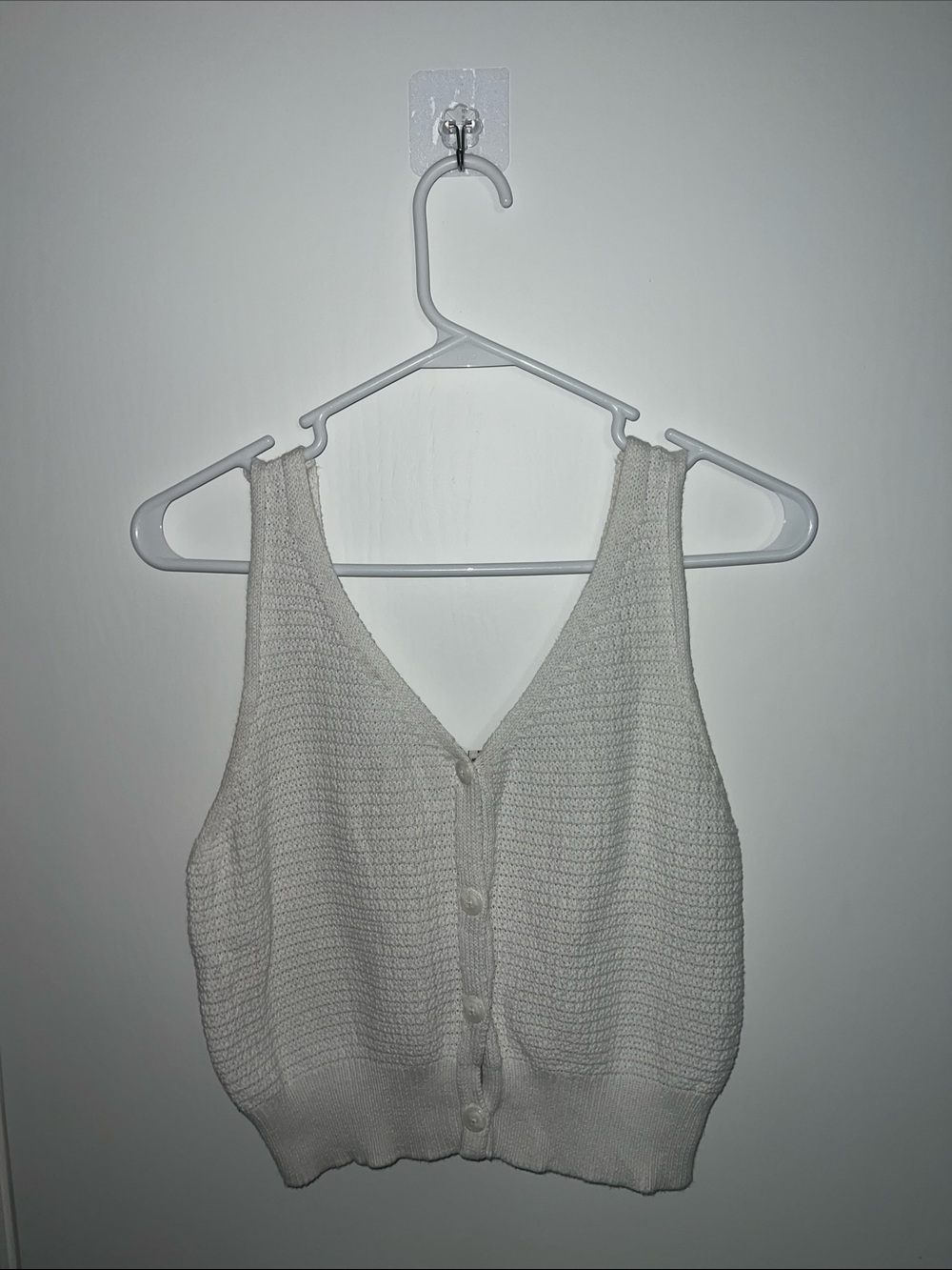 Sincerly Jules Cream Button-Front Knit Crop Tank